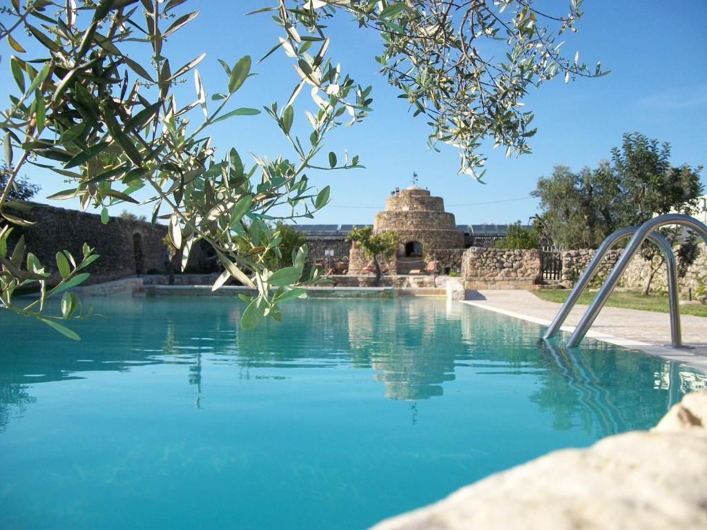 Masseria Bosco & Masseria Strazzati 4*