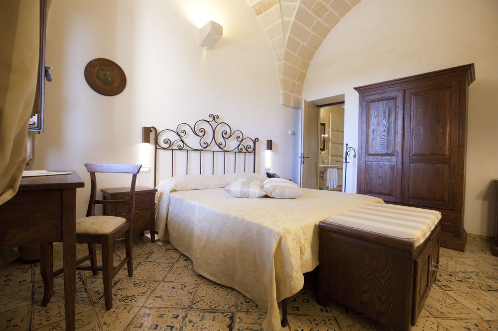 Masseria Bosco & Masseria Strazzati Hotel 4*